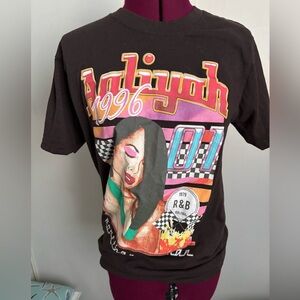 EUC brown tee shirt with Aaliyah graphic on front, Size M in women